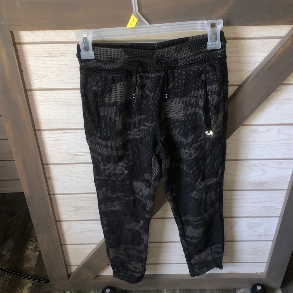 Kids camo legging/joggers